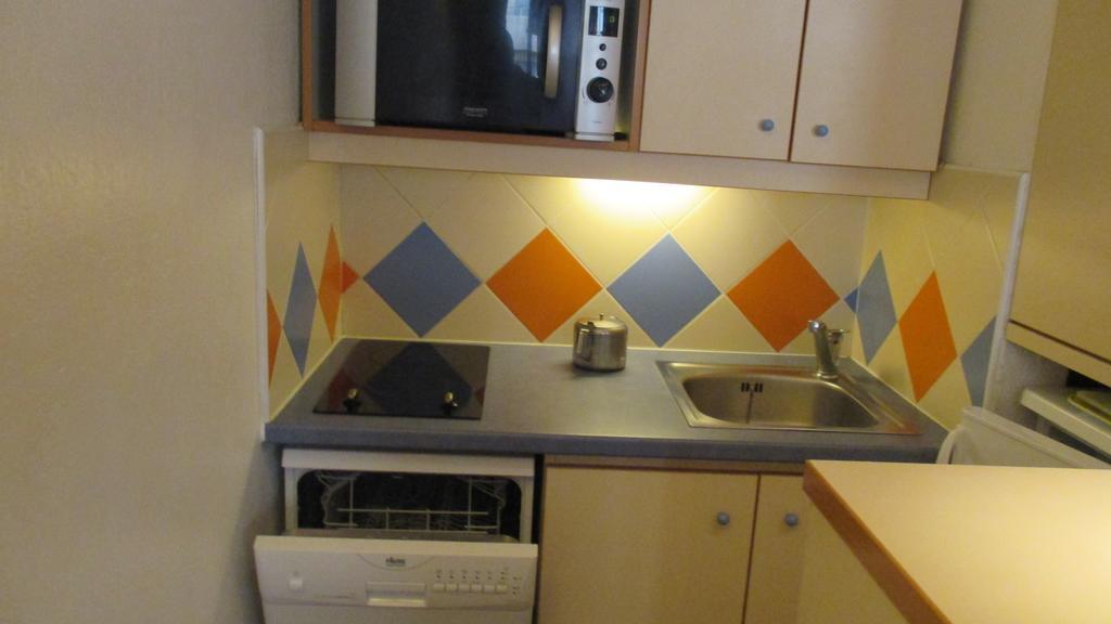 Promenade Des Bains Apartment Saint-Raphaël 部屋 写真